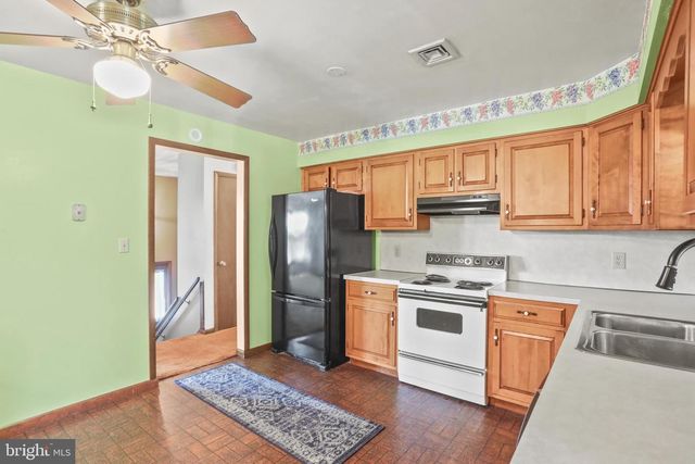 26 LAUREL DR, Hanover, PA 17331