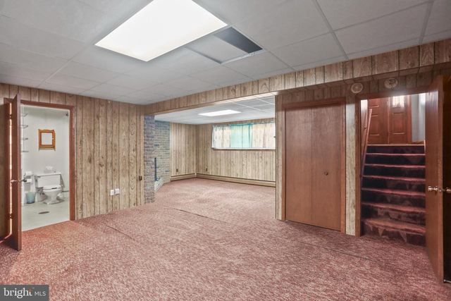 26 LAUREL DR, Hanover, PA 17331