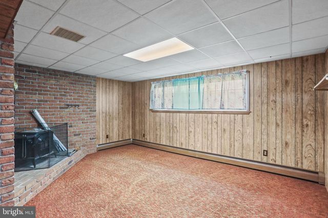 26 LAUREL DR, Hanover, PA 17331