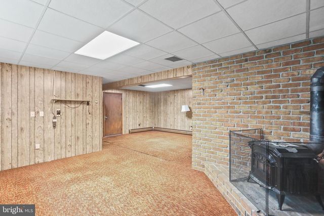 26 LAUREL DR, Hanover, PA 17331