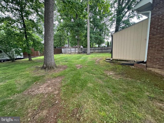 26 LAUREL DR, Hanover, PA 17331