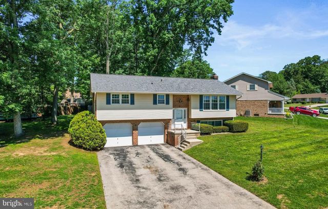 26 LAUREL DR, Hanover, PA 17331