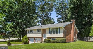 26 LAUREL DR, Hanover, PA 17331