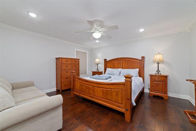218 E Rainbow Ridge Circle, The Woodlands, TX 77381