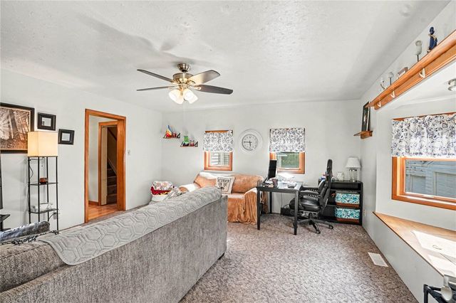 213 Morrison Ave, Perry Twp, PA 16117