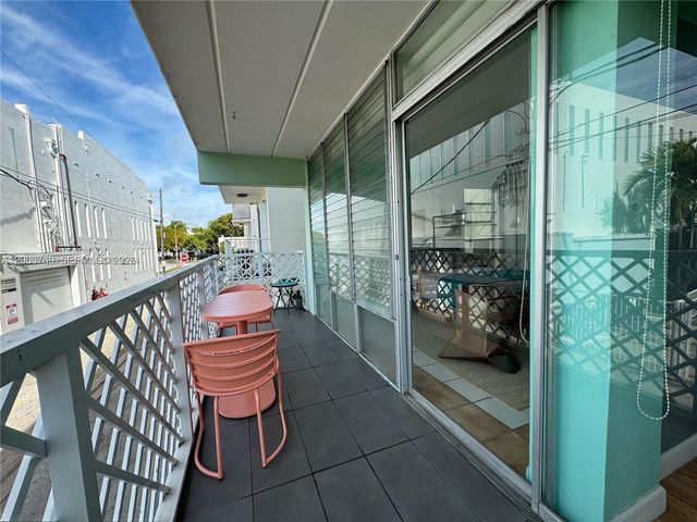 1400 Pennsylvania Ave 8, Miami Beach, FL 33139