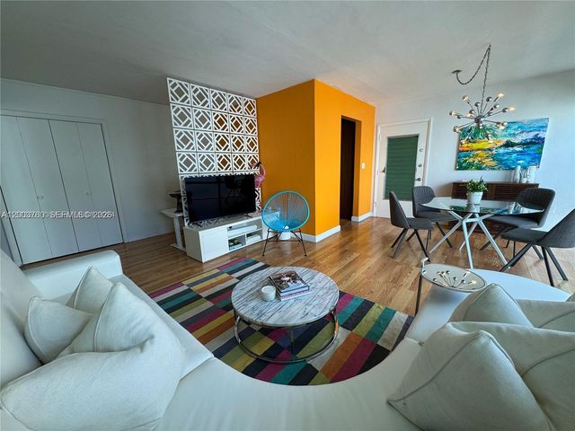 1400 Pennsylvania Ave 8, Miami Beach, FL 33139