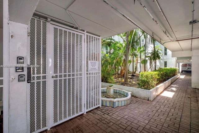 1400 Pennsylvania Ave 8, Miami Beach, FL 33139