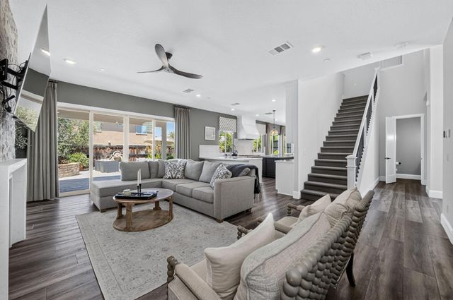 2314 E Kynzlee Avenue, Fresno, CA 93730