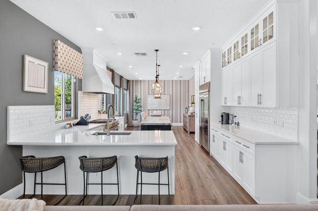 2314 E Kynzlee Avenue, Fresno, CA 93730