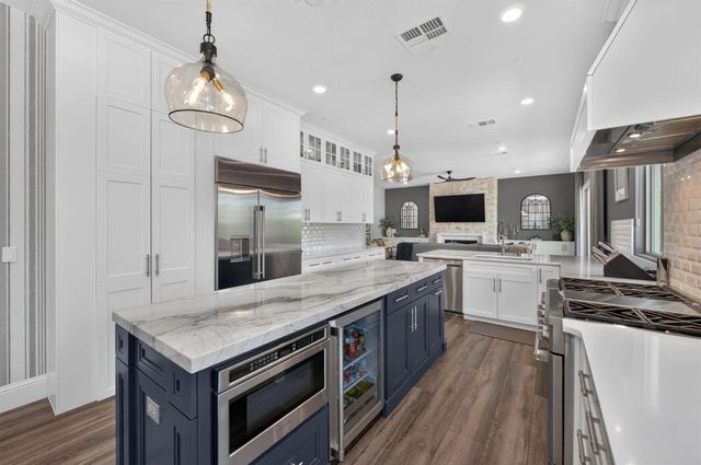 2314 E Kynzlee Avenue, Fresno, CA 93730