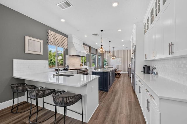2314 E Kynzlee Avenue, Fresno, CA 93730