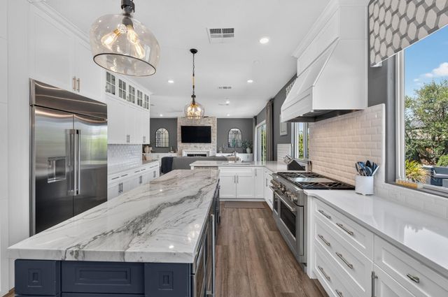2314 E Kynzlee Avenue, Fresno, CA 93730