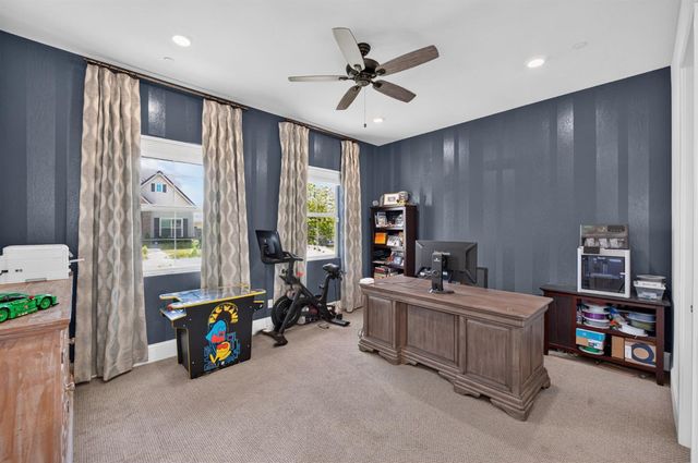 2314 E Kynzlee Avenue, Fresno, CA 93730