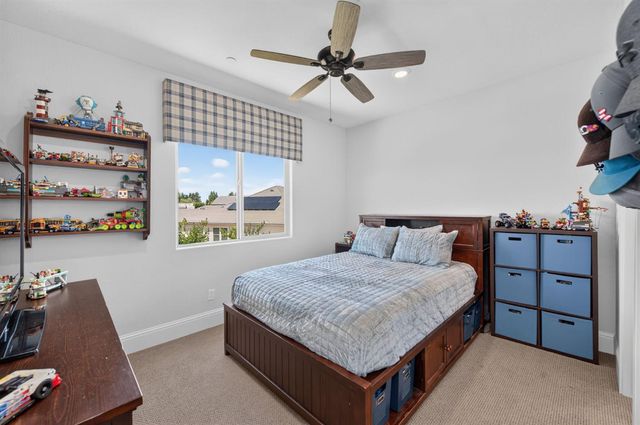 2314 E Kynzlee Avenue, Fresno, CA 93730