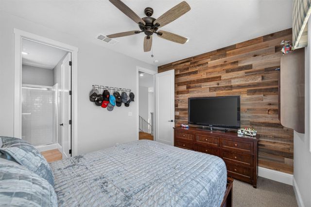 2314 E Kynzlee Avenue, Fresno, CA 93730