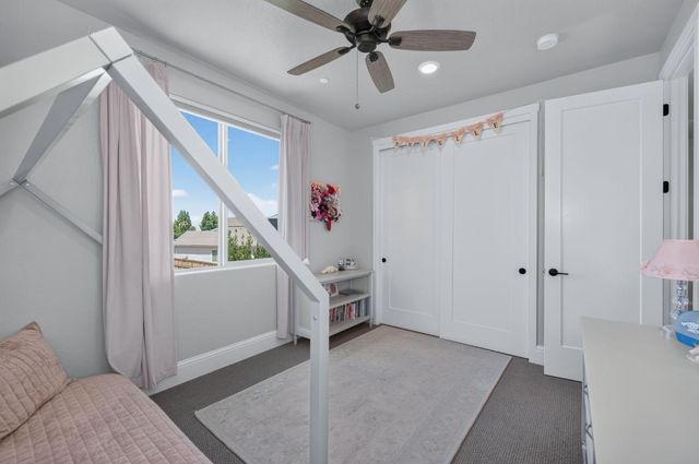 2314 E Kynzlee Avenue, Fresno, CA 93730