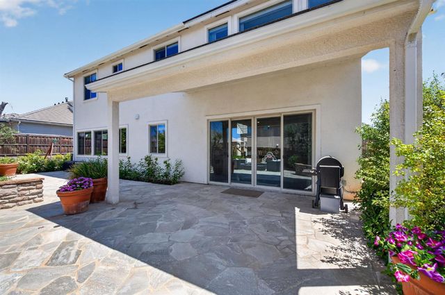 2314 E Kynzlee Avenue, Fresno, CA 93730