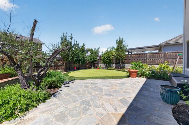 2314 E Kynzlee Avenue, Fresno, CA 93730