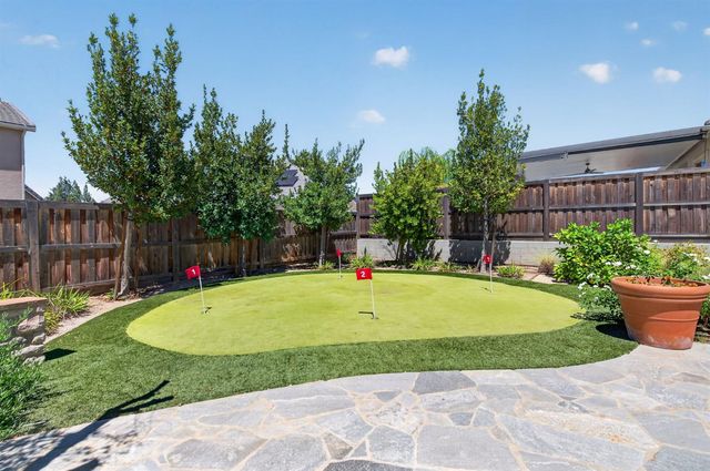 2314 E Kynzlee Avenue, Fresno, CA 93730