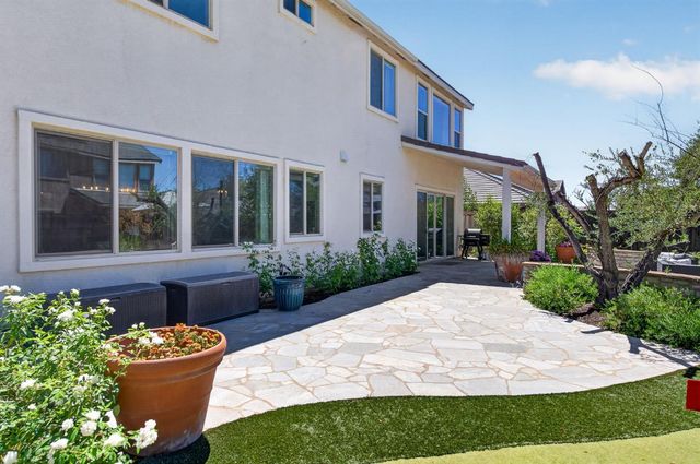 2314 E Kynzlee Avenue, Fresno, CA 93730