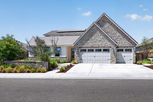 2314 E Kynzlee Avenue, Fresno, CA 93730