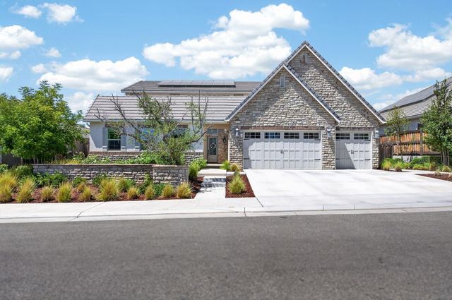 2314 E Kynzlee Avenue, Fresno, CA 93730