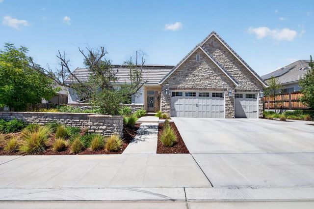 2314 E Kynzlee Avenue, Fresno, CA 93730