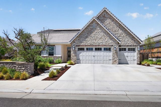 2314 E Kynzlee Avenue, Fresno, CA 93730