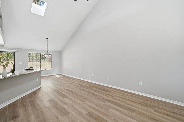 69 NW Olde Cypress Circle, Fort Walton Beach, FL 32548