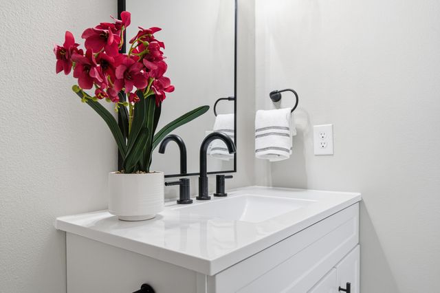 69 NW Olde Cypress Circle, Fort Walton Beach, FL 32548