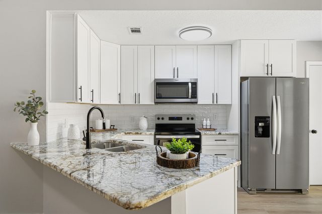 69 NW Olde Cypress Circle, Fort Walton Beach, FL 32548