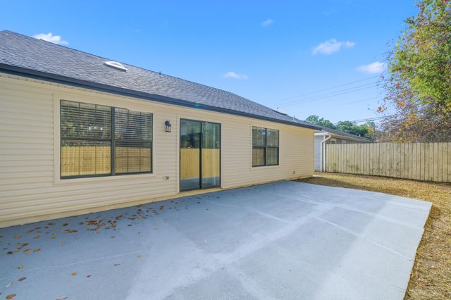 69 NW Olde Cypress Circle, Fort Walton Beach, FL 32548