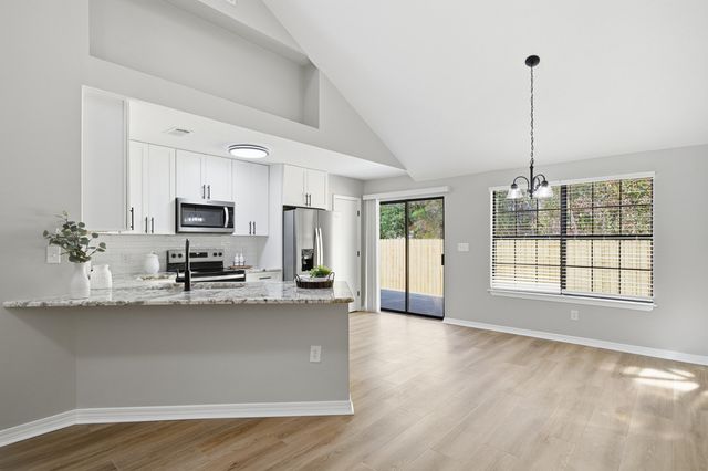 69 NW Olde Cypress Circle, Fort Walton Beach, FL 32548