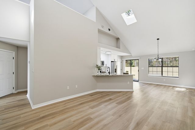 69 NW Olde Cypress Circle, Fort Walton Beach, FL 32548