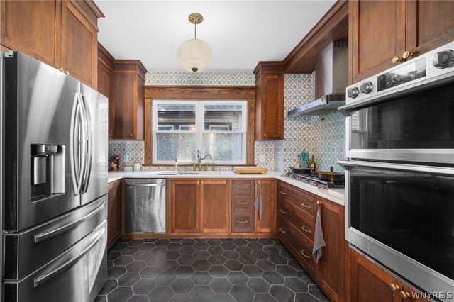 95 Beverly Road, Buffalo, NY 14208