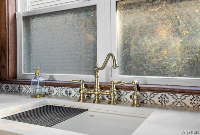 95 Beverly Road, Buffalo, NY 14208