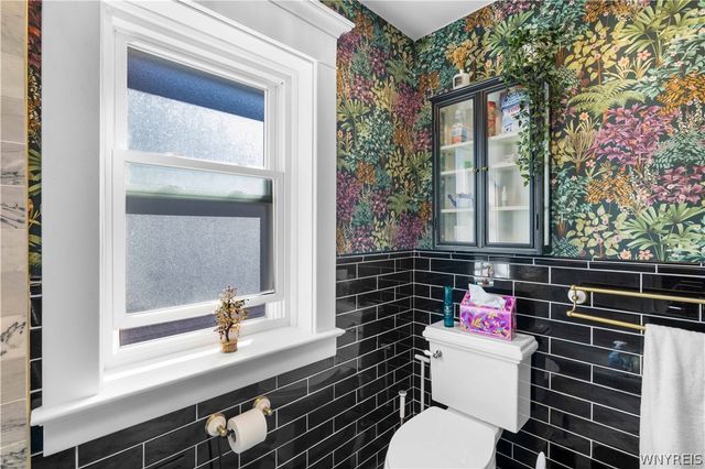 95 Beverly Road, Buffalo, NY 14208