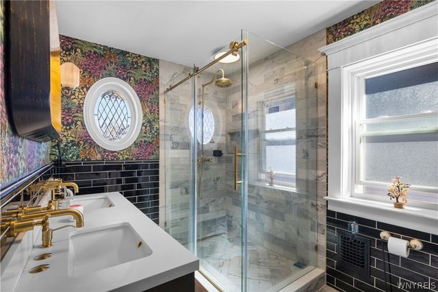 95 Beverly Road, Buffalo, NY 14208