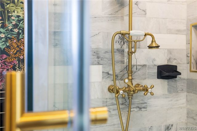 95 Beverly Road, Buffalo, NY 14208