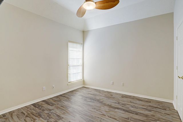 1515 Orchard Park Drive, Houston, TX 77077