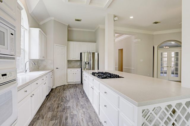 1515 Orchard Park Drive, Houston, TX 77077