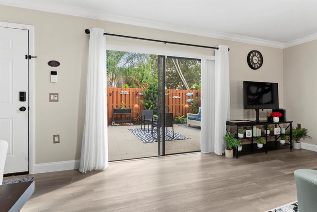 2949 SW 22nd Avenue 27a, Delray Beach, FL 33445