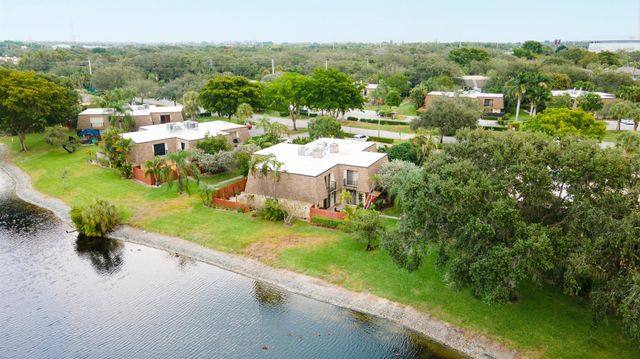 2949 SW 22nd Avenue 27a, Delray Beach, FL 33445