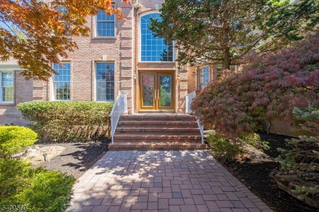 19 Ridge Rd, Green Brook Twp., NJ 08812