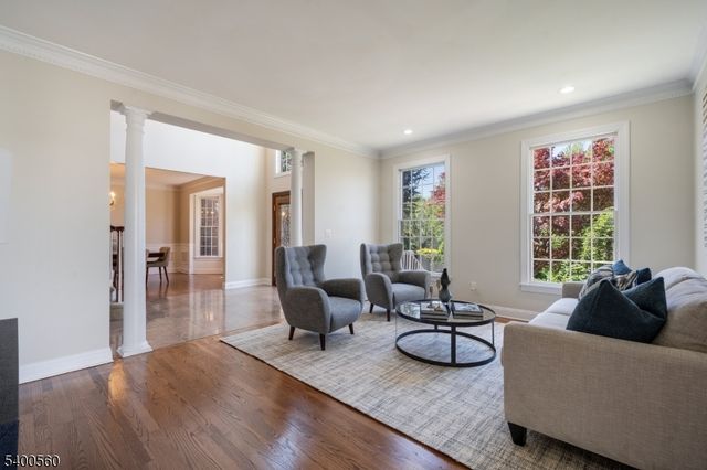 19 Ridge Rd, Green Brook Twp., NJ 08812