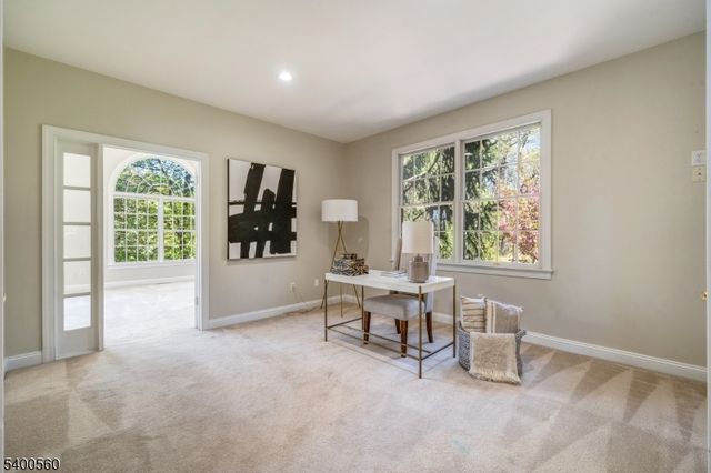 19 Ridge Rd, Green Brook Twp., NJ 08812