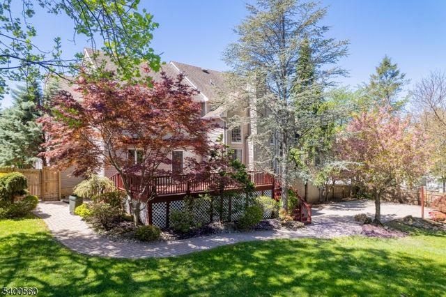 19 Ridge Rd, Green Brook Twp., NJ 08812