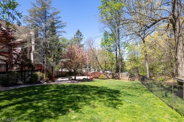 19 Ridge Rd, Green Brook Twp., NJ 08812