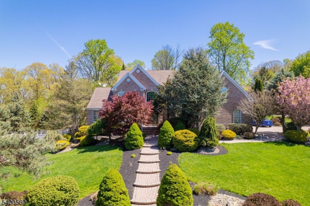 19 Ridge Rd, Green Brook Twp., NJ 08812